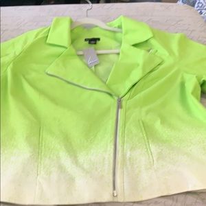 Lime green and white quarter sleeve jacket
